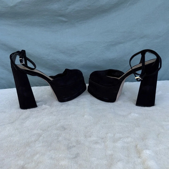 EUC SCHUTZ LUAN Women’s Shoes Black Velvet Platform Pumps Size 8.5 - Picture 3 of 7